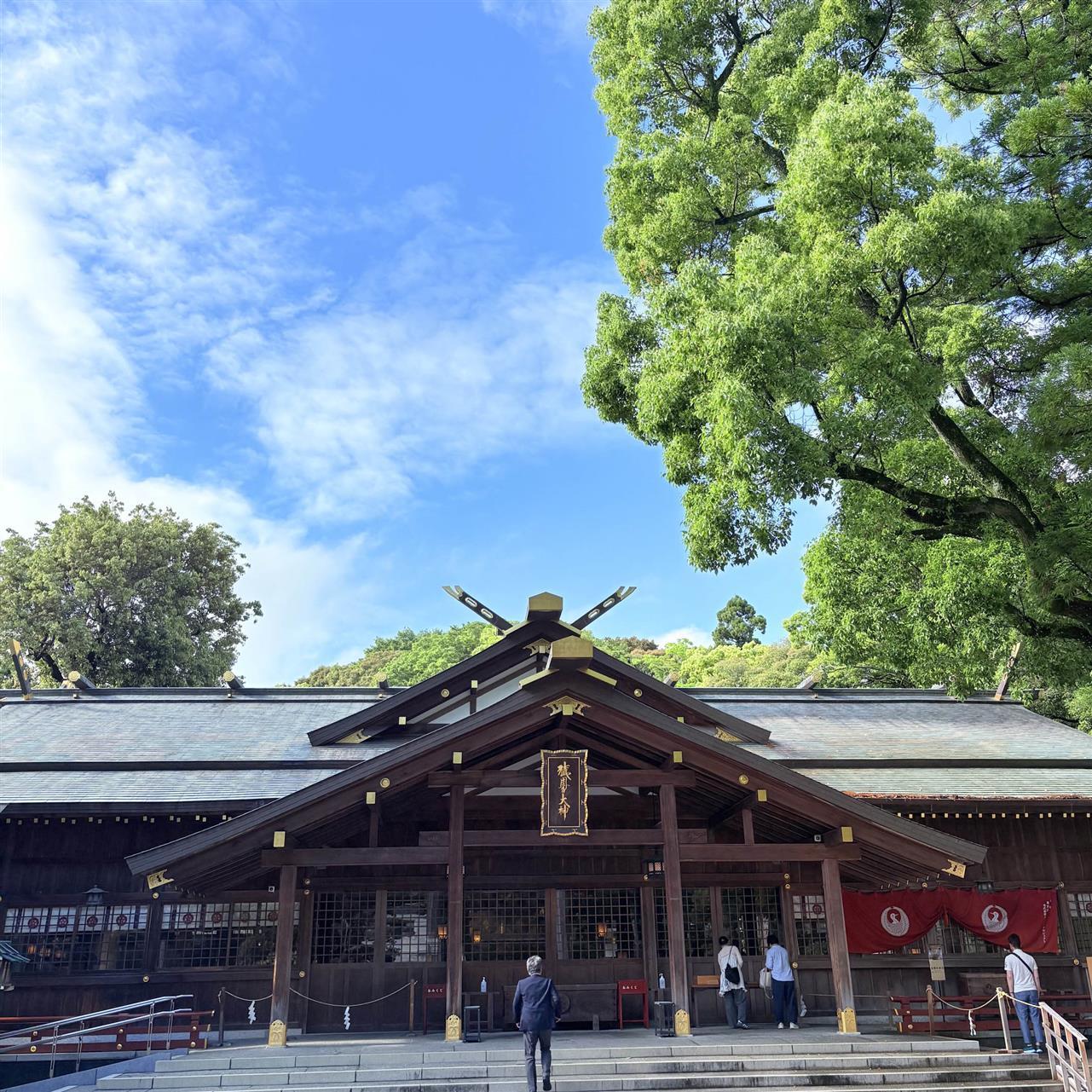 猿田彦神社と佐瑠女神社さんへ。